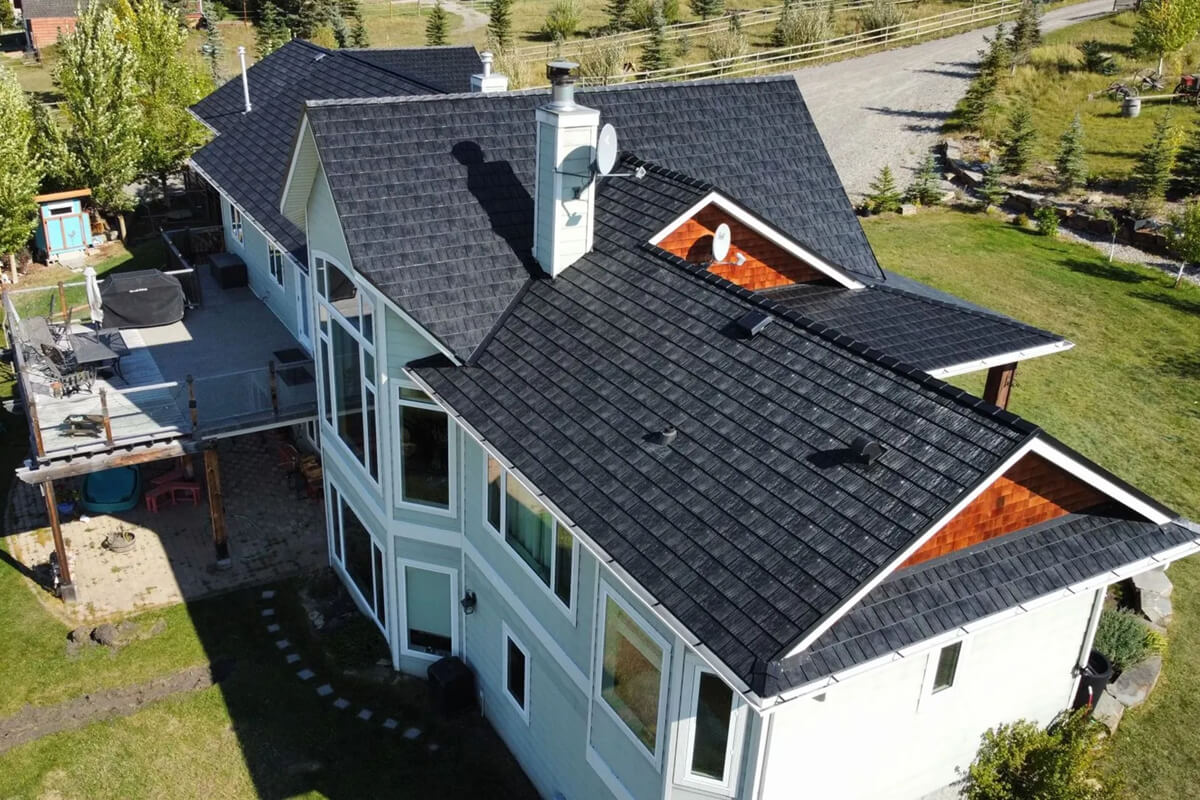 Beaumont Shake rubber shingles installed on a house on an acreage.